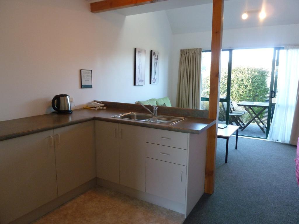 The Claremont Motel Martinborough Rum bild
